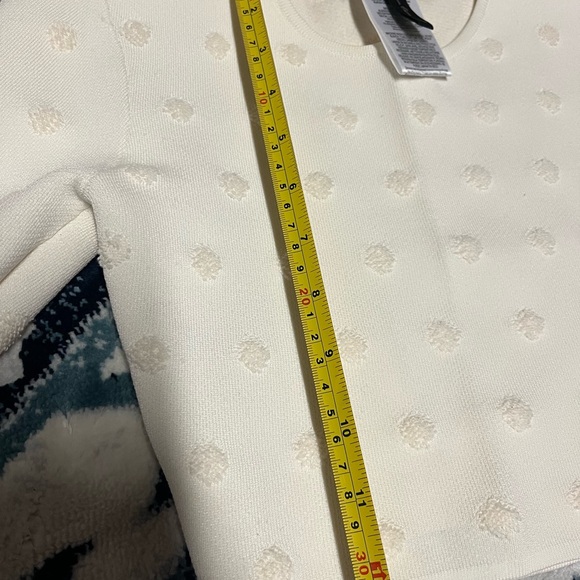 Gorgeous BCBG MaxAzria Off-white cotton blend skirt and top set - size x-small - Picture 6 of 10